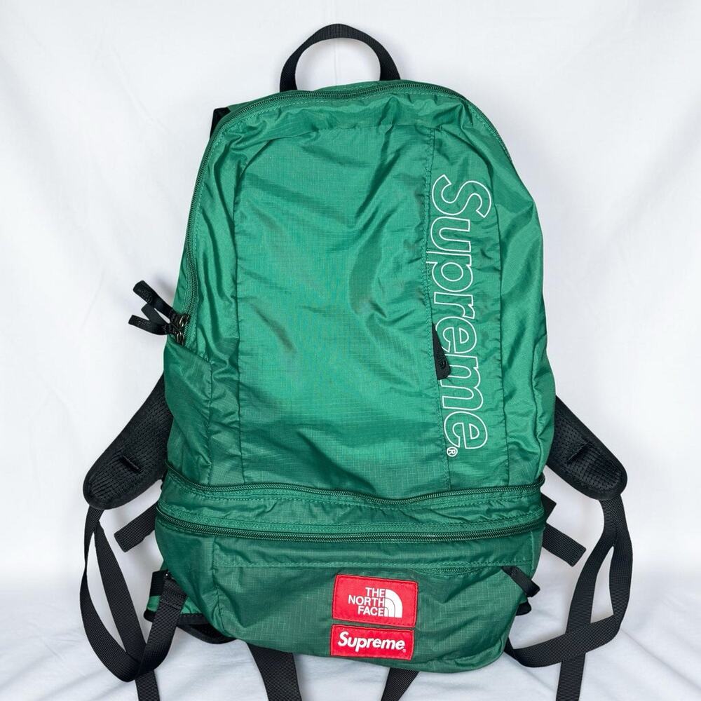 Supreme The North Face Trekking Convertible Backpack Waist Bag Green SS22 TNF